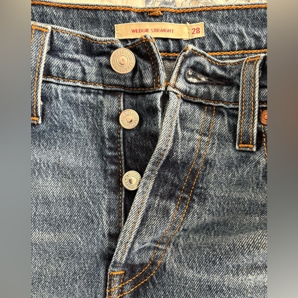 Levi’s Wedgie Straight Jeans Size 28 - Picture 8 of 11